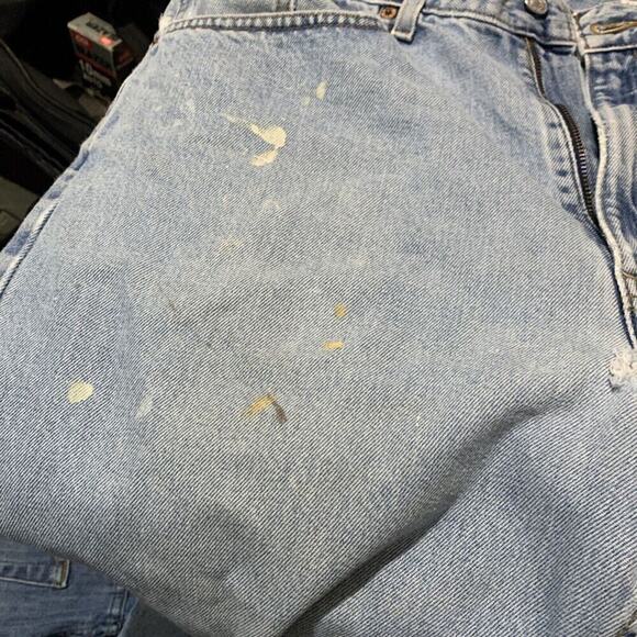 Levis 550 Mens Vintage Denim Blue Jeans 38x32 red tab Distressed Paint - Picture 5 of 9